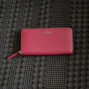 Kate Spade Fuchsia Wallet